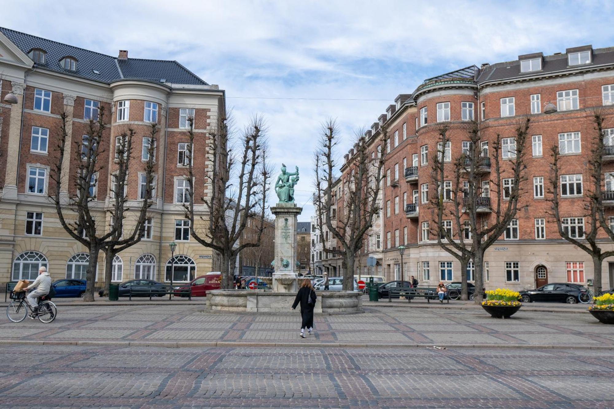 Unique 3 Bedroom Apartment In Vibrant Frederiksberg Copenhaga Exterior foto